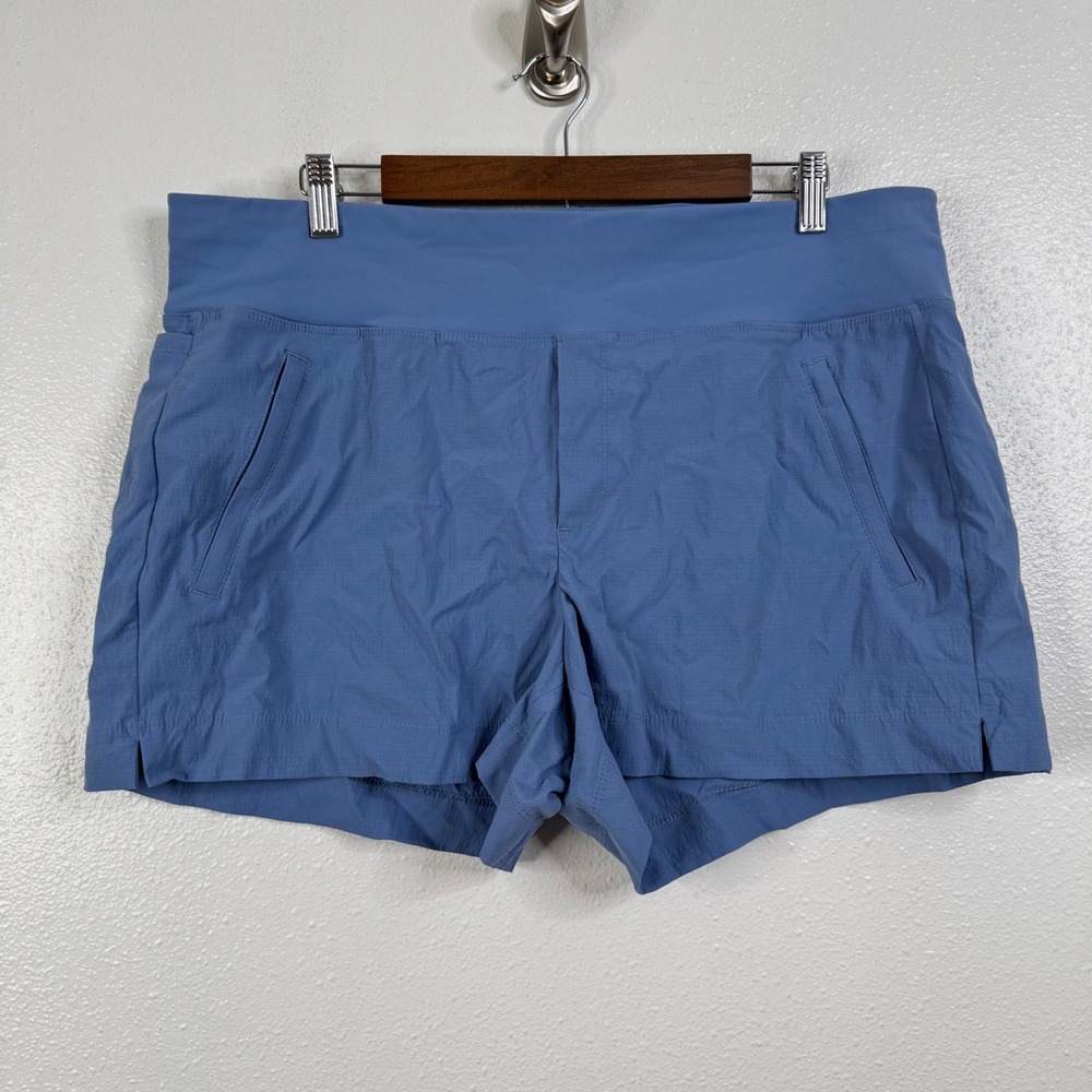 Athleta Trekkie North Shorts in Blue‎ Size 16